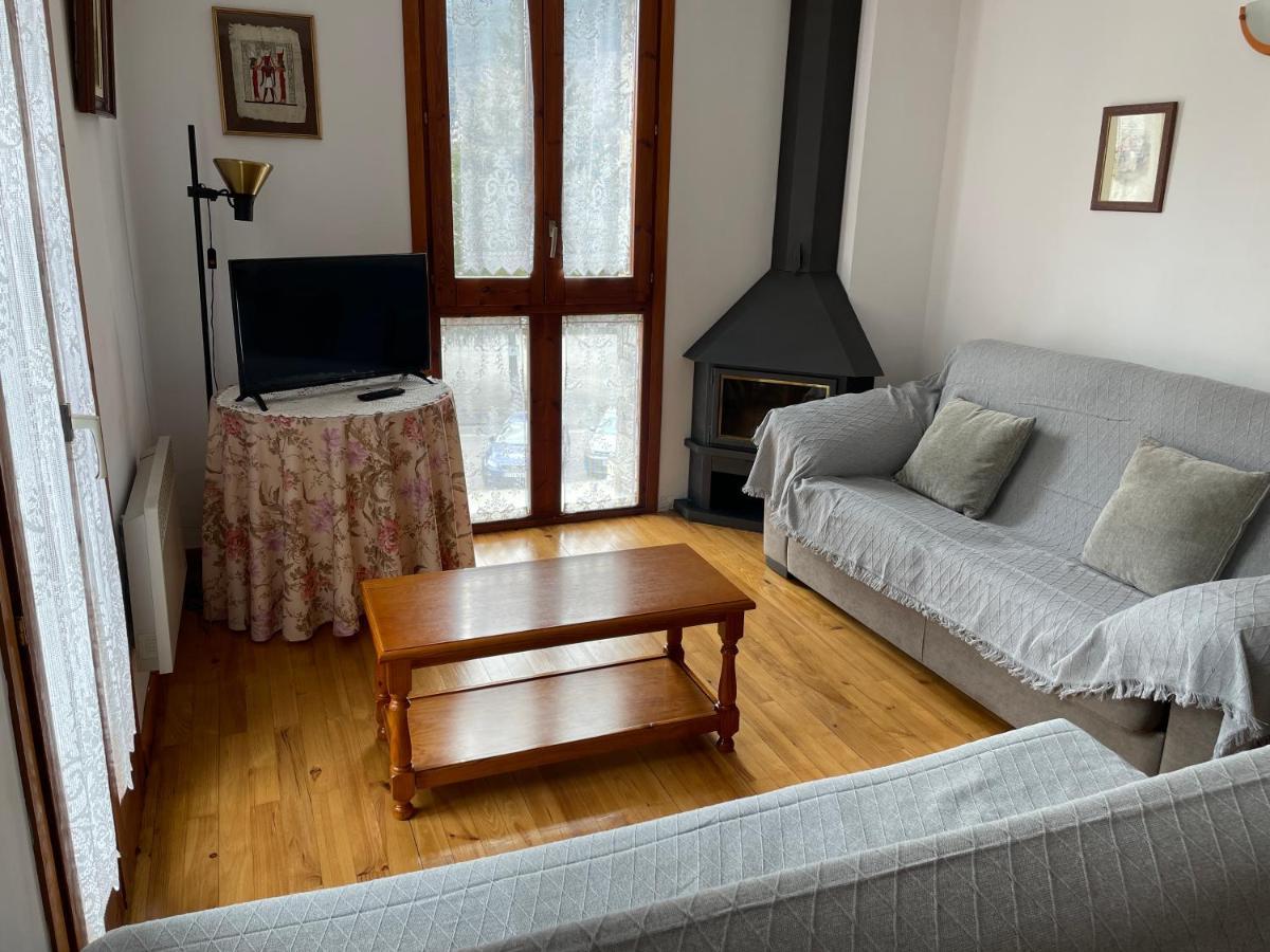 Apartaments Pirinenc 埃斯特里-德阿内乌 外观 照片